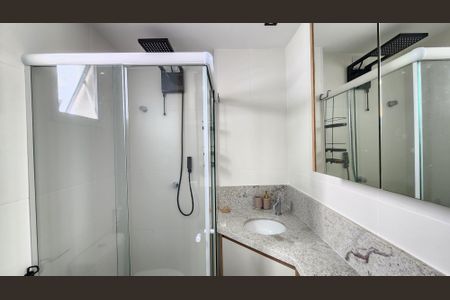 Studio para alugar com 25m², 1 quarto e 1 vaga Studio para alugar com 25m², 1 quarto e 1 vagaBanheiro