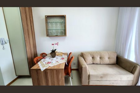 Studio para alugar com 25m², 1 quarto e 1 vaga Studio para alugar com 25m², 1 quarto e 1 vagaEstúdio