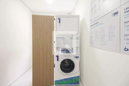 Apartamento à venda com 41m², 2 quartos e sem vagaÁrea comum - Lavanderia