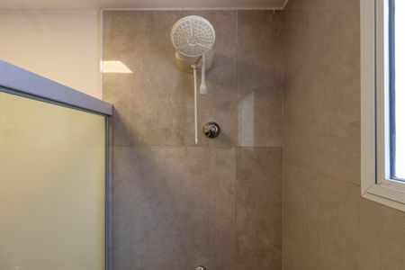 Casa à venda com 185m², 3 quartos e 2 vagasBanheiro 2