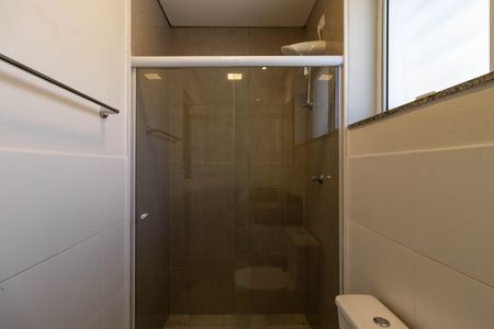 Casa à venda com 185m², 3 quartos e 2 vagasBanheiro 1