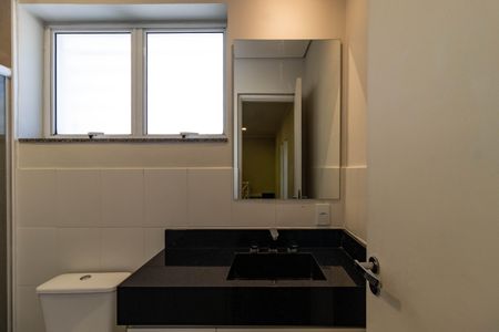 Casa à venda com 185m², 3 quartos e 2 vagasBanheiro 1