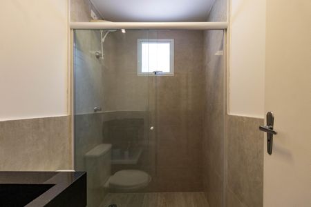 Casa à venda com 185m², 3 quartos e 2 vagasBanheiro 2