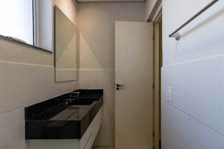 Casa à venda com 185m², 3 quartos e 2 vagasBanheiro 1