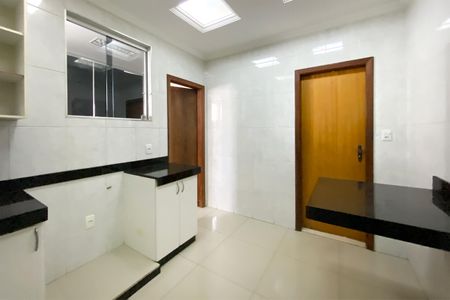 Apartamento à venda com 87m², 3 quartos e 1 vaga Apartamento à venda com 87m², 3 quartos e 1 vagaCozinha