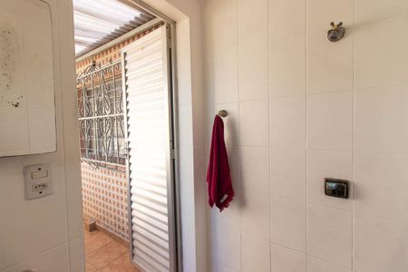 Casa à venda com 140m², 3 quartos e 3 vagasBanheiro de serviço