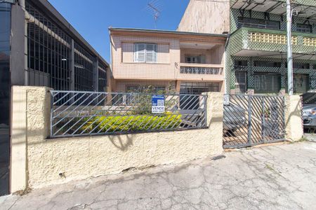 Casa à venda com 140m², 3 quartos e 3 vagasFachada