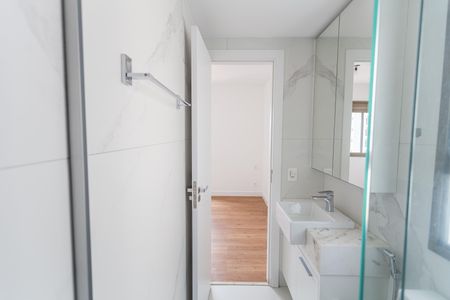 Apartamento para alugar com 66m², 2 quartos e 2 vagas Apartamento para alugar com 66m², 2 quartos e 2 vagasBanheiro da Suíte