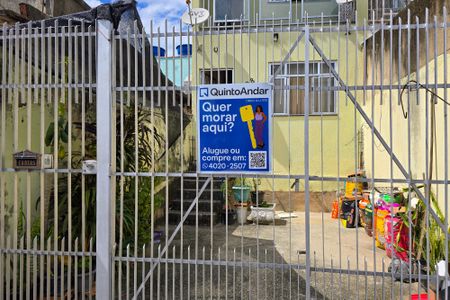 Casa para alugar com 66m², 3 quartos e 1 vagaFachada + placa