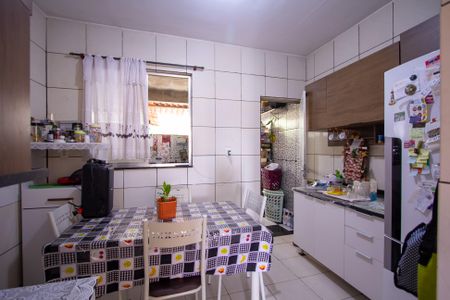 Casa para alugar com 66m², 3 quartos e 1 vaga Casa para alugar com 66m², 3 quartos e 1 vagaCozinha