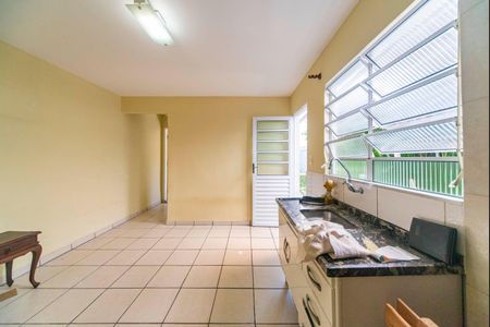 Casa à venda com 200m², 1 quarto e sem vaga Casa à venda com 200m², 1 quarto e sem vagaSala e Cozinha