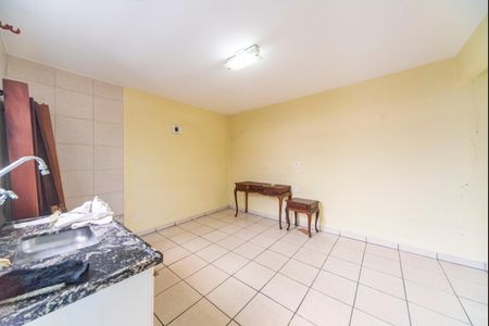 Casa à venda com 200m², 1 quarto e sem vaga Casa à venda com 200m², 1 quarto e sem vagaSala e Cozinha
