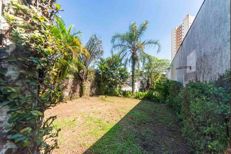 Casa à venda com 200m², 1 quarto e sem vaga Casa à venda com 200m², 1 quarto e sem vagaJardim e Quintal