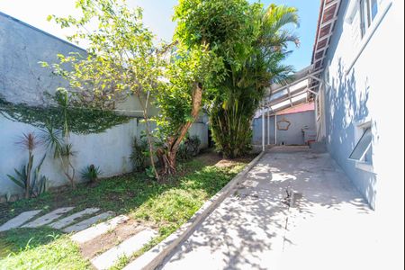 Casa à venda com 200m², 1 quarto e sem vaga Casa à venda com 200m², 1 quarto e sem vagaJardim e Quintal