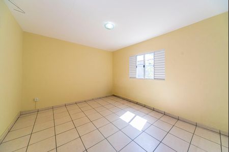 Casa à venda com 200m², 1 quarto e sem vaga Casa à venda com 200m², 1 quarto e sem vagaQuarto