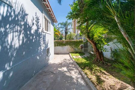 Casa à venda com 200m², 1 quarto e sem vaga Casa à venda com 200m², 1 quarto e sem vagaJardim e Quintal