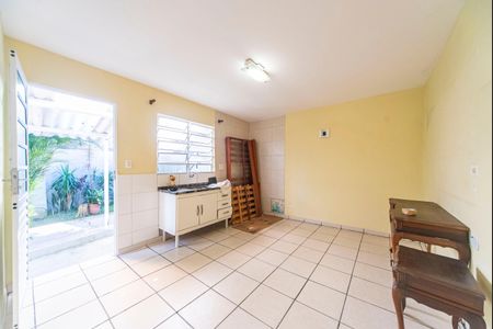 Casa à venda com 200m², 1 quarto e sem vaga Casa à venda com 200m², 1 quarto e sem vagaSala e Cozinha