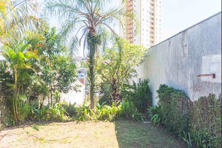 Casa à venda com 200m², 1 quarto e sem vaga Casa à venda com 200m², 1 quarto e sem vagaJardim e Quintal