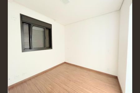 Apartamento à venda com 70m², 3 quartos e 2 vagasQuarto 2