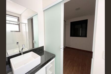 Apartamento à venda com 70m², 3 quartos e 2 vagasBanheiro suíte