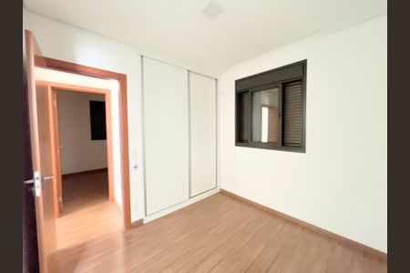 Apartamento à venda com 70m², 3 quartos e 2 vagasQuarto 3 suíte