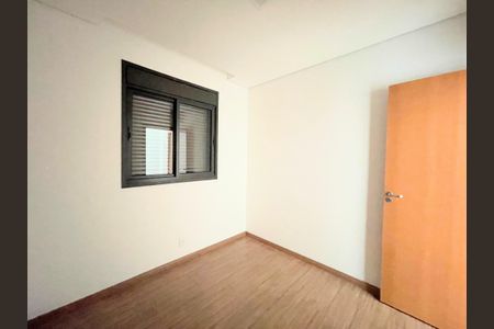 Apartamento à venda com 70m², 3 quartos e 2 vagasQuarto 1