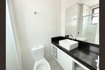 Apartamento à venda com 70m², 3 quartos e 2 vagasBanheiro suíte