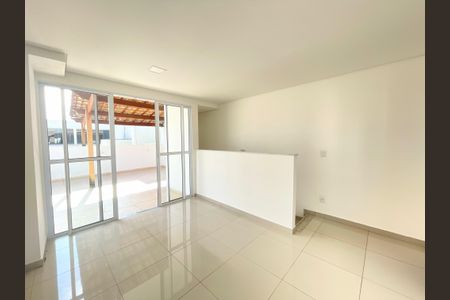 Apartamento à venda com 126m², 2 quartos e 2 vagasSala / Mezanino