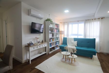 Sala de apartamento para alugar com 2 quartos, 53m² em Harmonia, Canoas