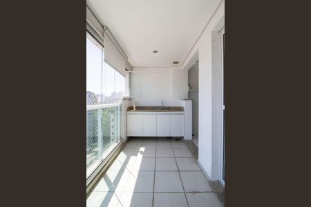 Varanda  de apartamento para alugar com 3 quartos, 73m² em Vila Andrade, São Paulo