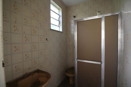 Casa à venda com 480m², 3 quartos e 3 vagasBanheiro de Serviço