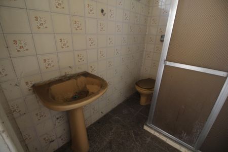 Casa à venda com 480m², 3 quartos e 3 vagasBanheiro de Serviço