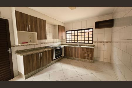 Casa para alugar com 175m², 3 quartos e 2 vagas