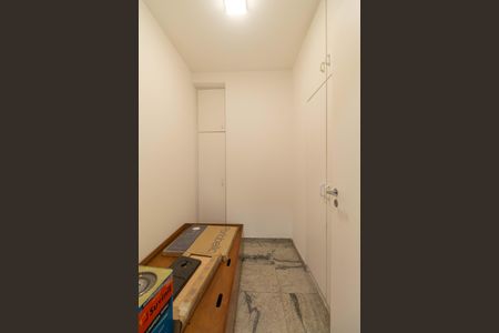 Apartamento para alugar com 160m², 3 quartos e 2 vagasQuarto de Serviço