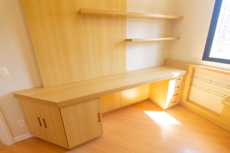 Apartamento para alugar com 160m², 3 quartos e 2 vagasQuarto 1