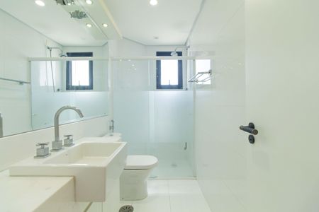 Apartamento para alugar com 160m², 3 quartos e 2 vagasBanheiro