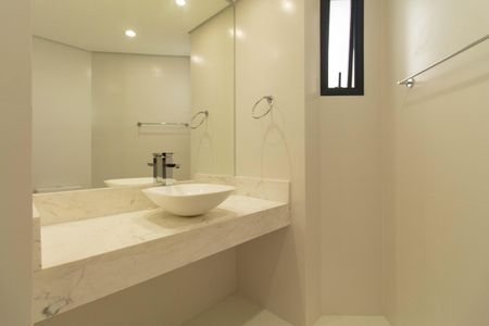 Apartamento para alugar com 160m², 3 quartos e 2 vagasBanheiro da Suíte