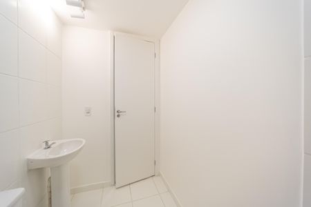 Apartamento para alugar com 34m², 2 quartos e sem vagaBanheiro