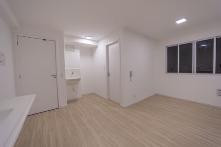 Cozinha de apartamento para alugar com 2 quartos, 34m² em Cangaiba, São Paulo