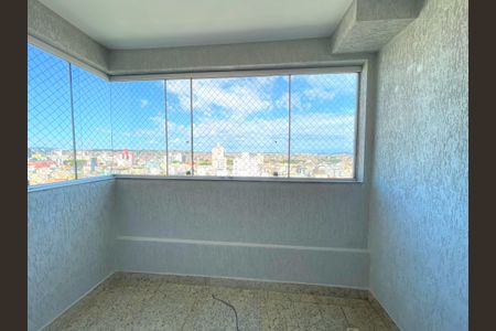 Apartamento à venda com 70m², 3 quartos e 2 vagasVaranda