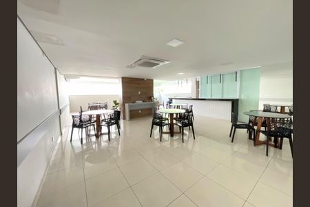 Apartamento à venda com 70m², 3 quartos e 2 vagasSalão de Festas