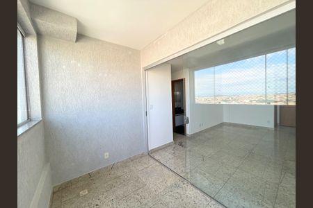 Apartamento à venda com 70m², 3 quartos e 2 vagasVaranda