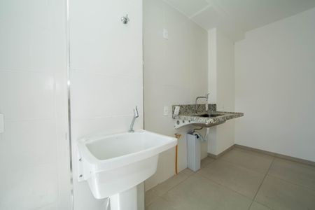 Apartamento à venda com 170m², 3 quartos e 3 vagas Apartamento à venda com 170m², 3 quartos e 3 vagasAREA DE SERVICO