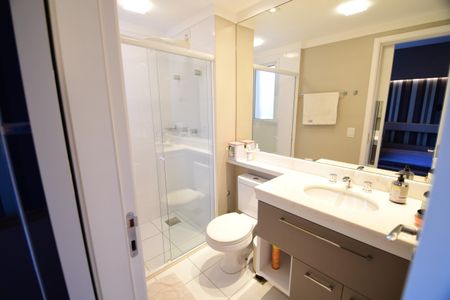 Apartamento à venda com 137m², 2 quartos e 2 vagasBanheiro Suíte