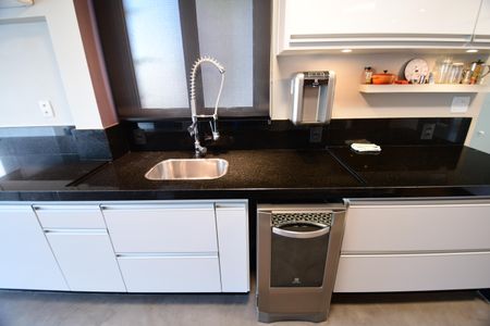 Apartamento à venda com 137m², 2 quartos e 2 vagasCozinha