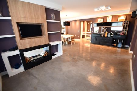 Apartamento à venda com 137m², 2 quartos e 2 vagasSala