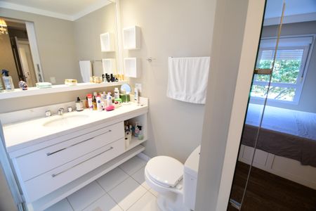 Apartamento à venda com 137m², 2 quartos e 2 vagasBanheiro Suíte