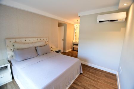 Apartamento à venda com 137m², 2 quartos e 2 vagasQuarto 2 - Suíte
