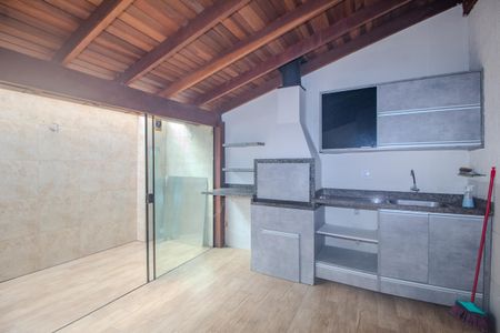 Casa para alugar com 140m², 3 quartos e 2 vagasquintal/Area de serviço/churrasqueira