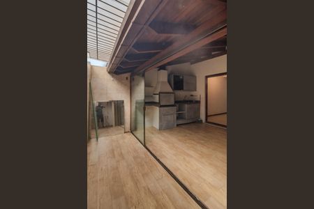 Casa para alugar com 140m², 3 quartos e 2 vagasquintal/Area de serviço